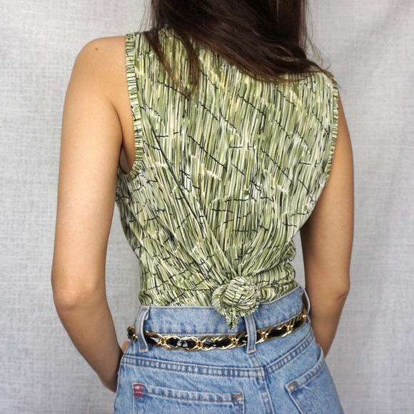 Green Ribbed Abstract Patterned Summer Tank Top - Picture 2 of 4